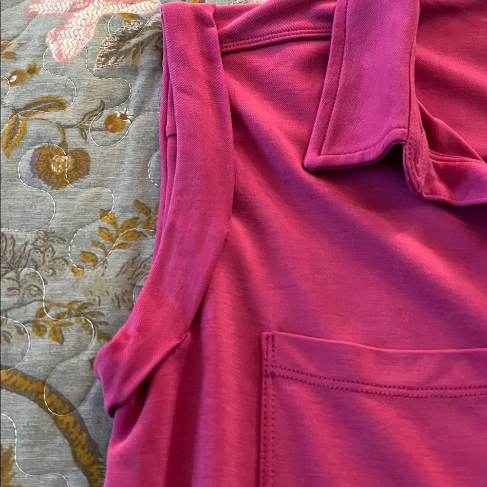Lou & Grey Size XS Pink Collared Romper - Picture 3 of 8